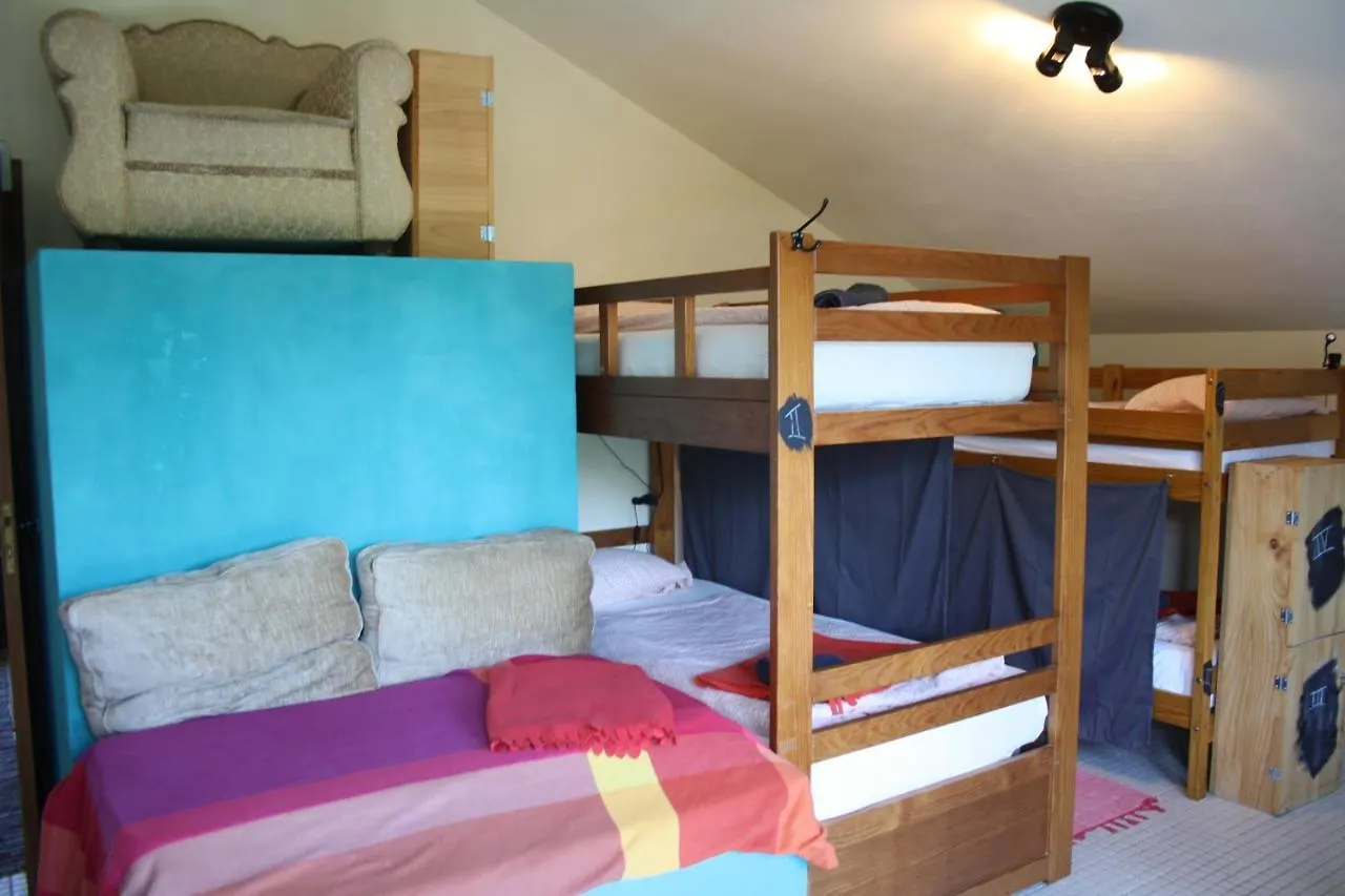 Hostel On The Hill Рапозейра