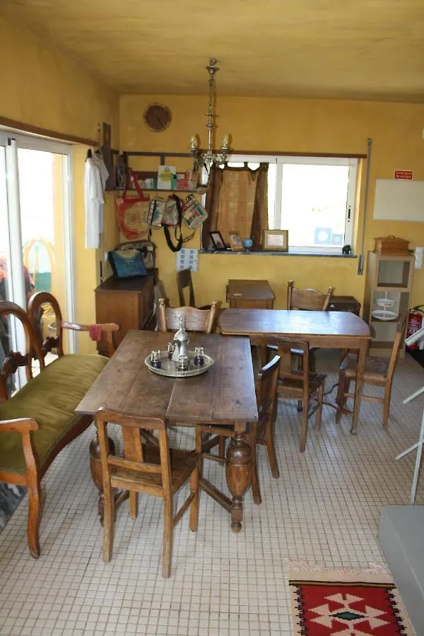 Hostel On The Hill Рапозейра