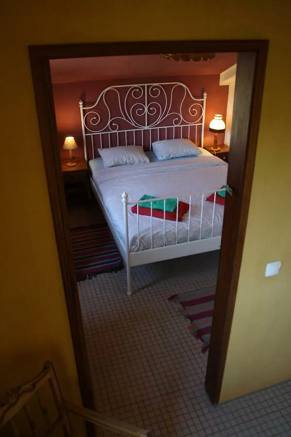 Hostel On The Hill Raposeira  Portugal