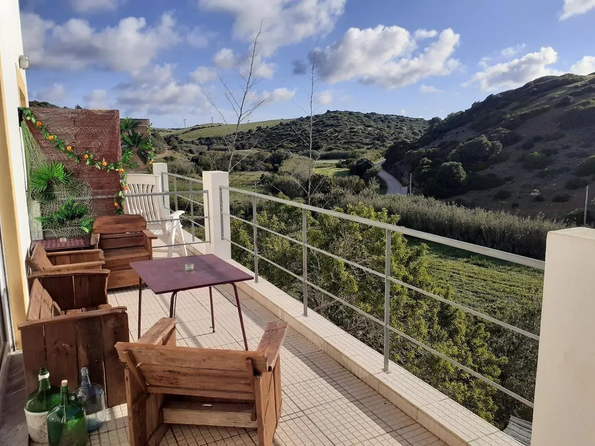 Hostel On The Hill Raposeira